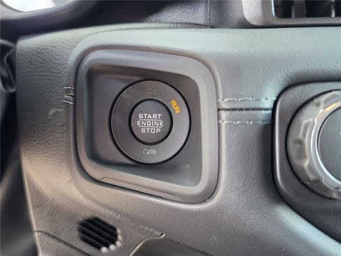 New 2026 Jeep Wrangler Unlimited Rubicon AWD/4WD image 33