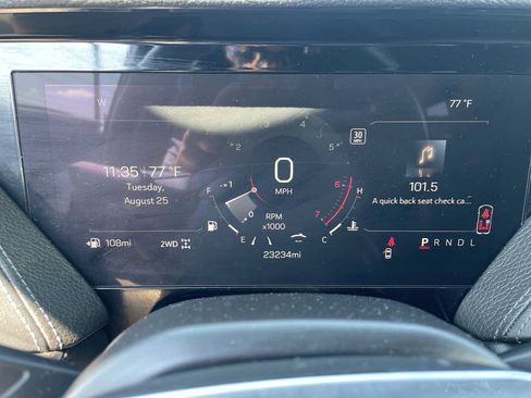Used 2025 GMC Yukon Denali AWD/4WD image 12