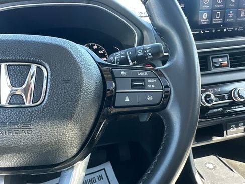 Used 2023 Honda Pilot Touring image 49