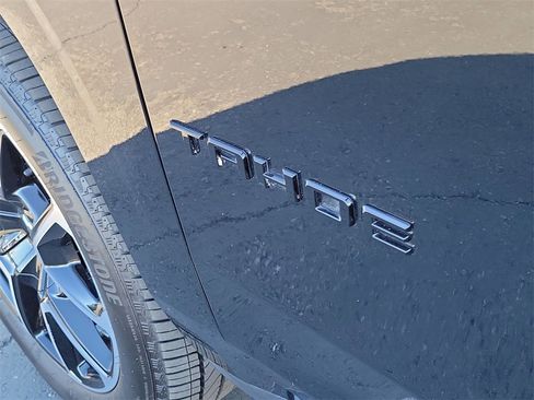 Used 2022 Chevrolet Tahoe RST w/ Luxury Package image 32