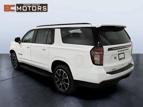 Used 2021 Chevrolet Suburban RST image 4