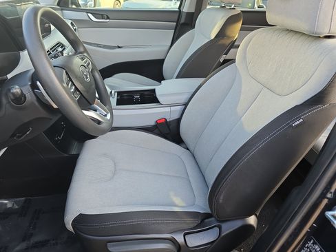 Used 2022 Hyundai Palisade SE w/ Cargo Package image 17