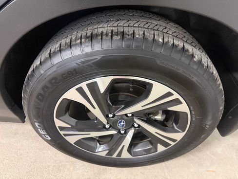 Certified 2024 Subaru Crosstrek 2.0i Premium AWD/4WD image 9