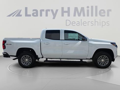 New 2026 Chevrolet Colorado LT w/ LT Convenience Package AWD/4WD image 14