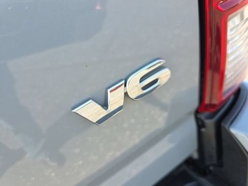 Used 2018 Toyota Tacoma TRD Sport AWD/4WD image 60