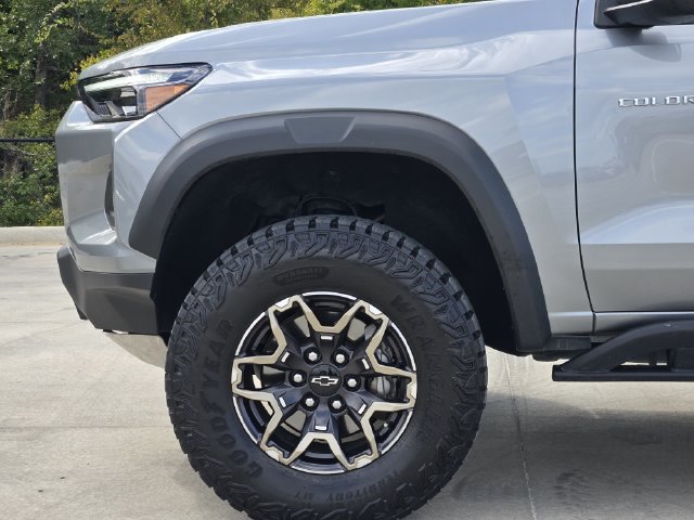 Certified 2024 Chevrolet Colorado ZR2 w/ ZR2 Convenience Package III AWD/4WD image 10