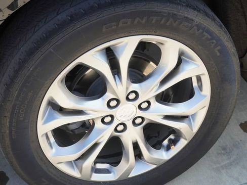 Used 2021 Buick Enclave Avenir w/ Avenir Technology Package FWD image 8