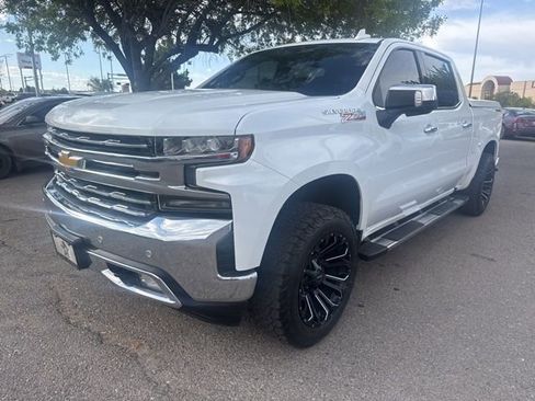 Used 2021 Chevrolet Silverado 1500 LTZ w/ LTZ Convenience Package II AWD/4WD image 19