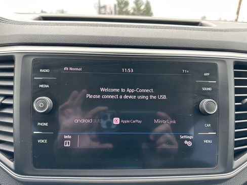 Used 2019 Volkswagen Atlas SE image 28