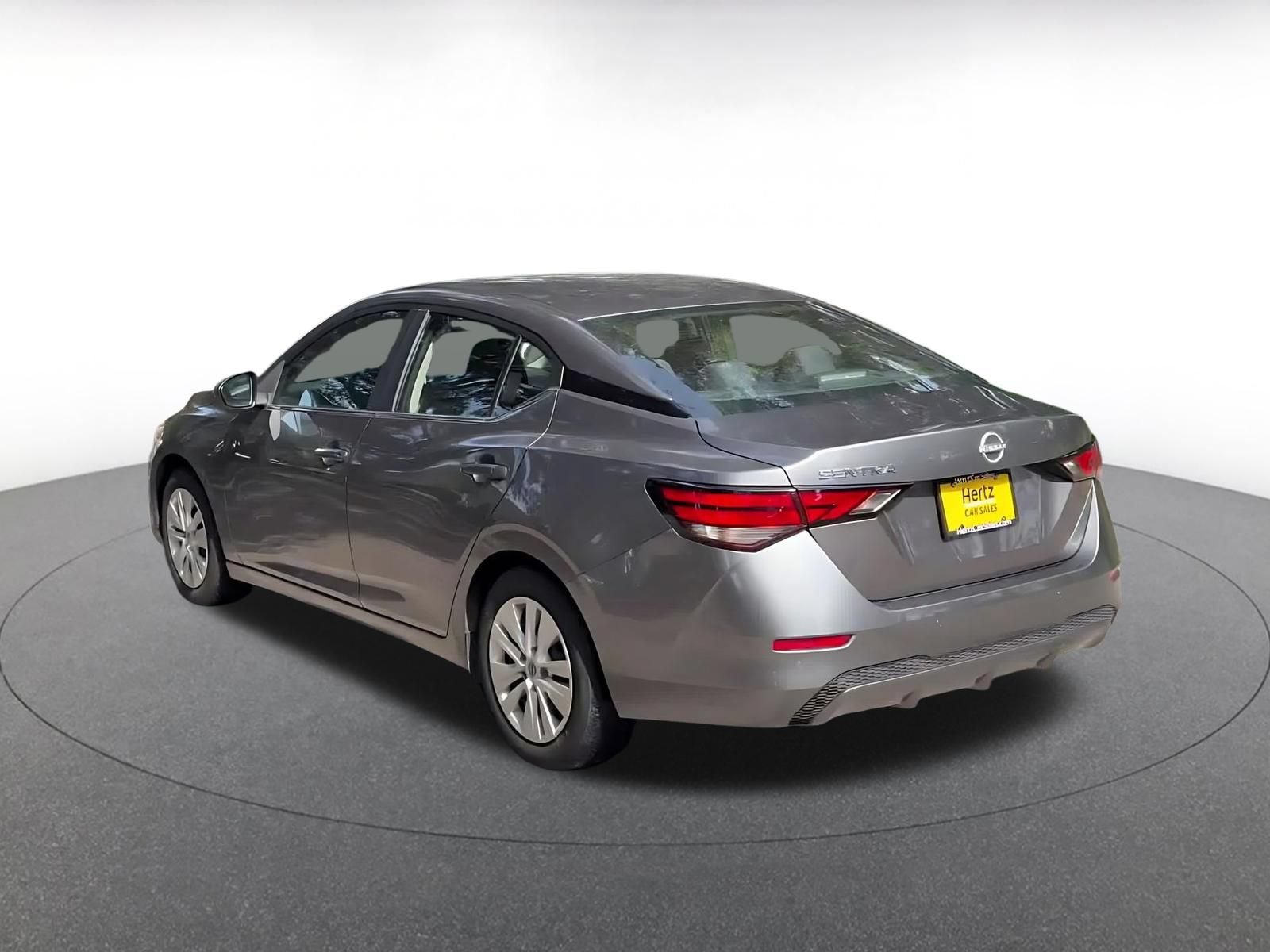 Used 2025 Nissan Sentra S FWD image 10