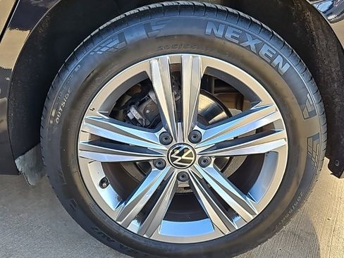 Used 2024 Volkswagen Jetta SE image 9