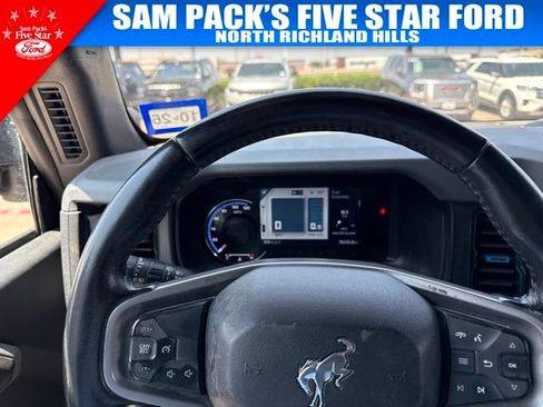 Used 2022 Ford Bronco Black Diamond w/ Sasquatch Package AWD/4WD image 9