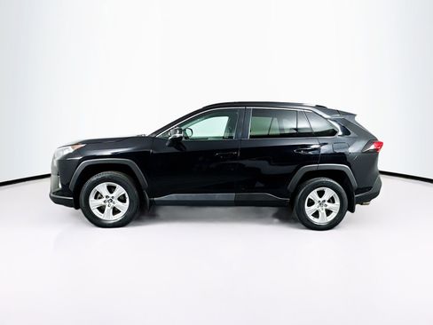 Used 2021 Toyota RAV4 XLE w/ Convenience Package AWD/4WD image 4