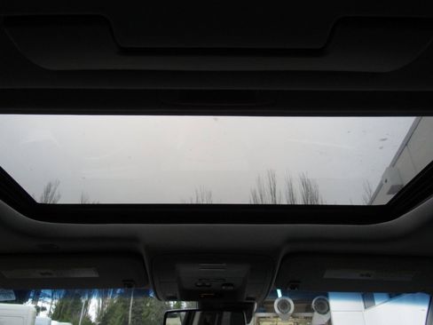 Used 2019 GMC Yukon XL SLT w/ Open Road Package image 32