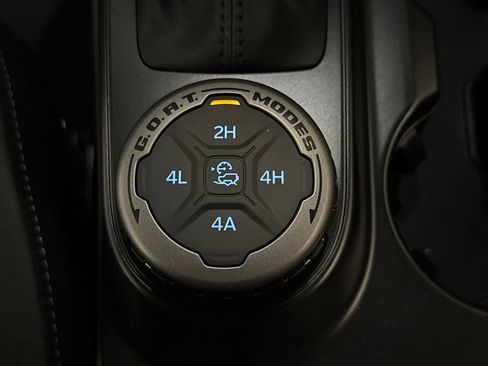 New 2025 Ford Bronco Badlands image 29