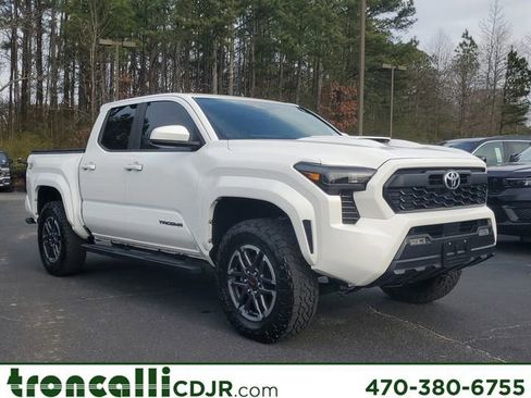 Used 2024 Toyota Tacoma TRD Sport image 1