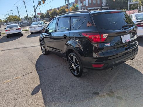 Used 2019 Ford Escape SEL FWD image 8