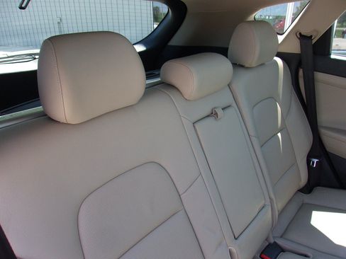 Used 2016 Hyundai Tucson Limited w/ Option Group 03 FWD image 25
