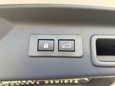 Used 2026 Subaru Forester Premium image 27