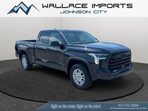 Used 2024 Toyota Tundra SR5 w/ SR5 Premium Package AWD/4WD image 7