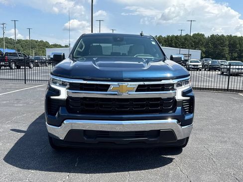 Used 2022 Chevrolet Silverado 1500 LT RWD image 3