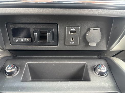 Used 2018 Nissan Titan PRO-4X AWD/4WD image 18