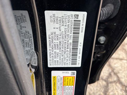 Used 2025 Honda Civic Sport image 27