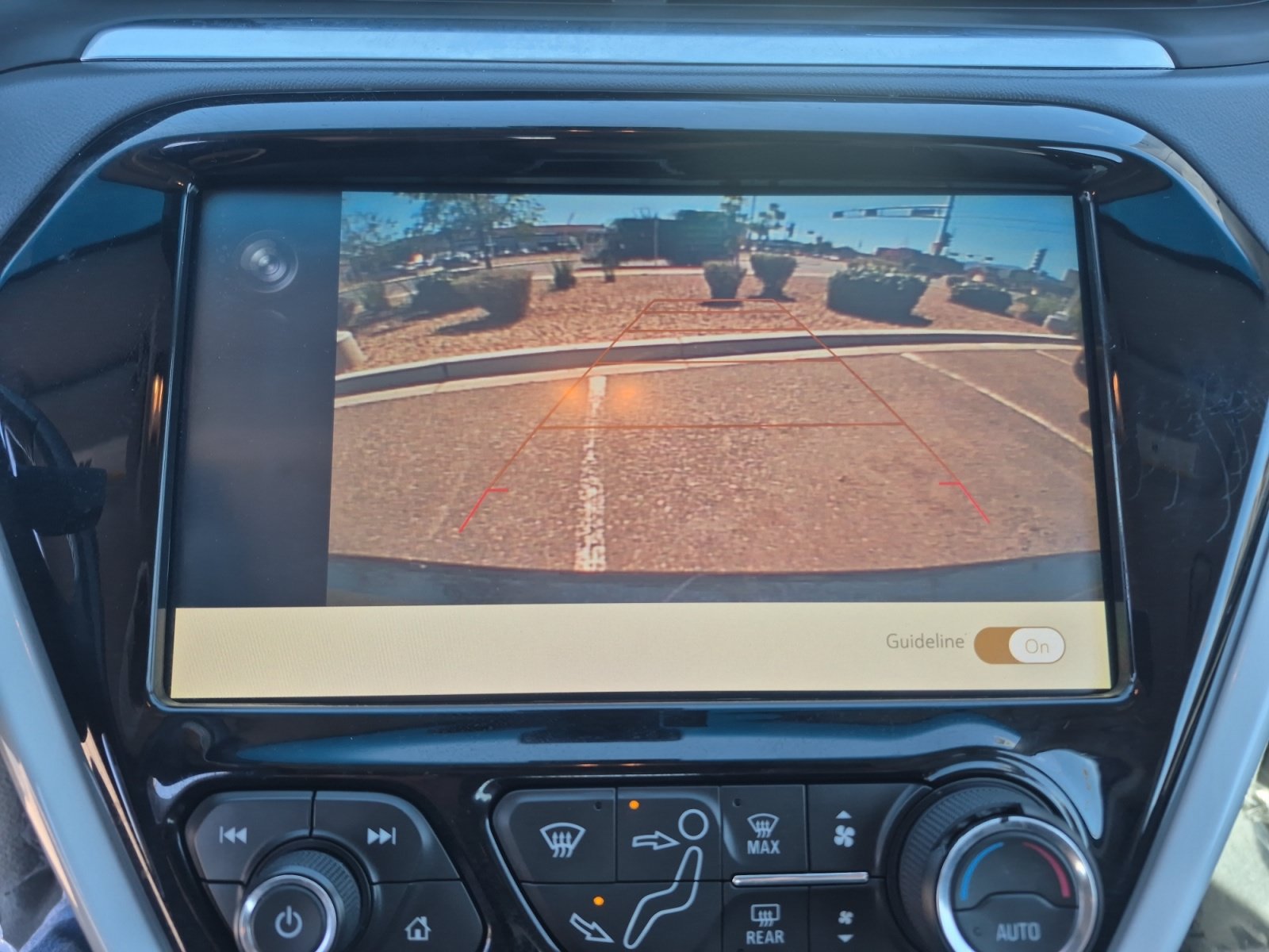 Used 2017 Chevrolet Bolt LT FWD image 29