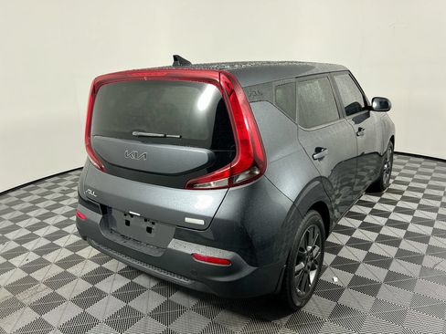 Used 2022 Kia Soul EX FWD image 3