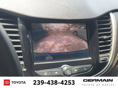 Used 2020 Chevrolet Trax LT w/ Sun & Sound Package FWD image 27