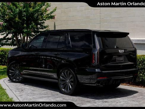 Used 2025 Cadillac Escalade V AWD/4WD image 2