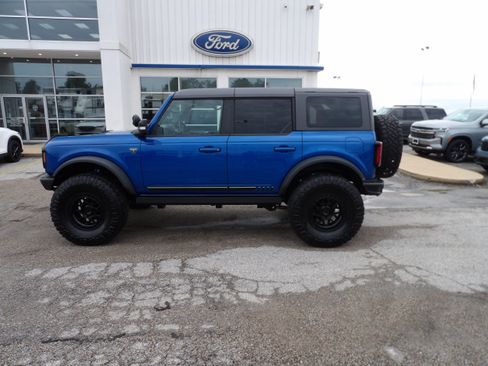Used 2021 Ford Bronco First Edition AWD/4WD image 1