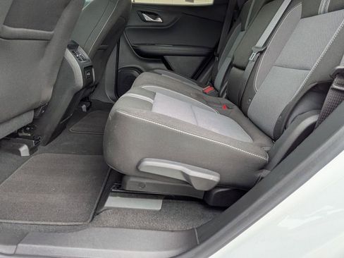 Used 2025 Chevrolet Blazer LT FWD image 28