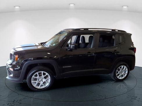 Used 2020 Jeep Renegade Latitude w/ Cold Weather Group AWD/4WD image 5