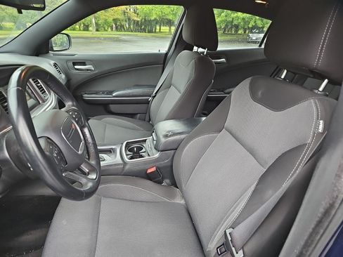 Used 2015 Dodge Charger SE w/ Popular Equipment Group RWD image 16