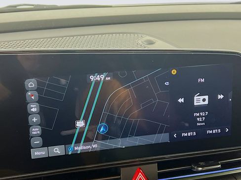 New 2025 Hyundai Elantra SEL image 13