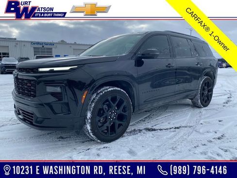 Used 2025 Chevrolet Traverse RS image 1