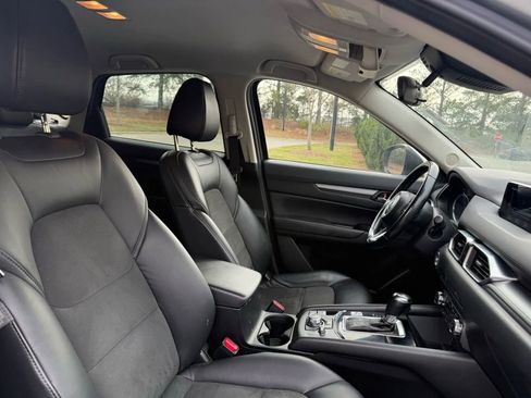 Used 2017 MAZDA CX-5 Touring image 11