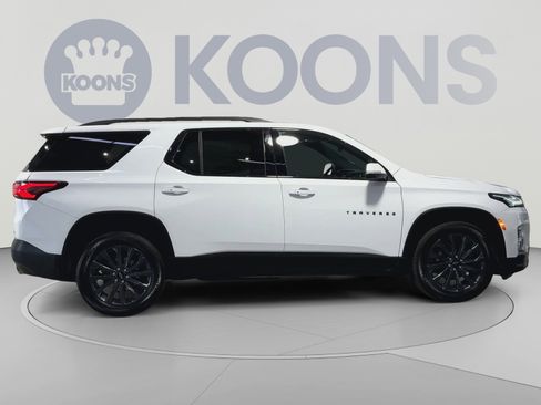 Used 2023 Chevrolet Traverse RS AWD/4WD image 12