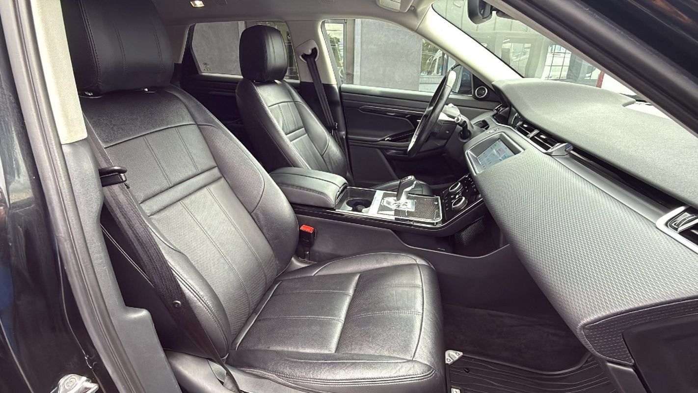 Used 2020 Land Rover Range Rover Evoque S AWD/4WD image 18