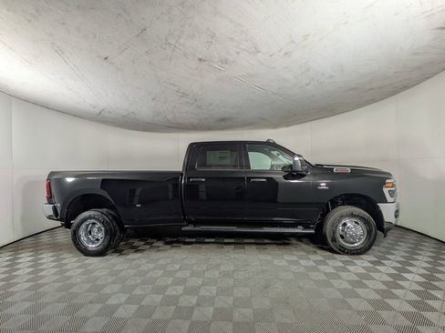 New 2026 RAM 3500 Tradesman AWD/4WD image 6