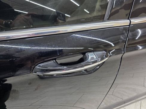 Used 2018 Ford Fusion Titanium FWD image 11