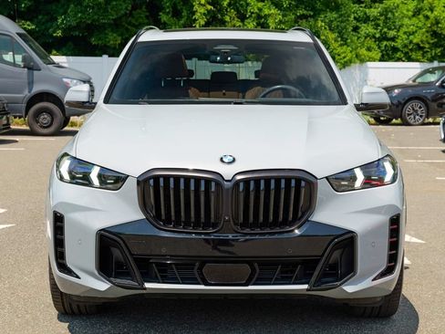 Used 2024 BMW X5 xDrive40i w/ Executive Package AWD/4WD image 2