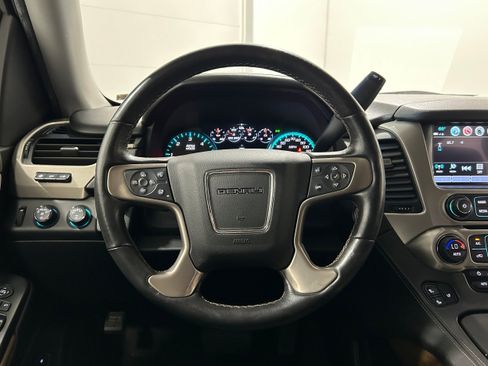 Used 2020 GMC Yukon XL Denali w/ Open Road Package AWD/4WD image 15