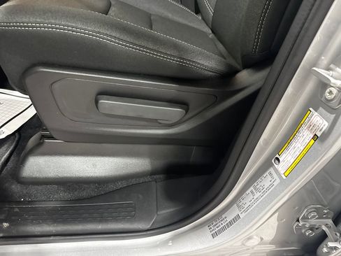 New 2026 RAM 1500 4x4 Crew Cab image 19