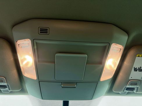 Used 2016 Toyota Tundra SR5 image 22