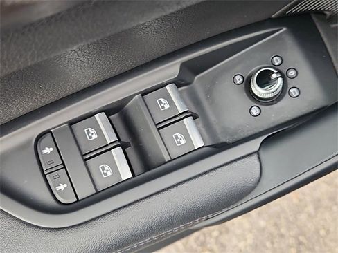 Used 2019 Audi Q5 2.0T Premium Plus w/ Premium Plus Package image 24