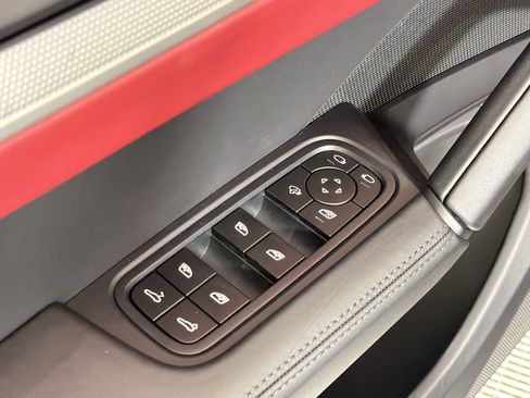 Certified 2025 Porsche Cayenne S AWD/4WD image 24