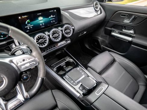 Used 2023 Mercedes-Benz GLA 35 AMG 4MATIC image 25