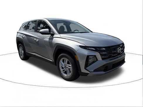 New 2026 Hyundai Tucson SE FWD image 1
